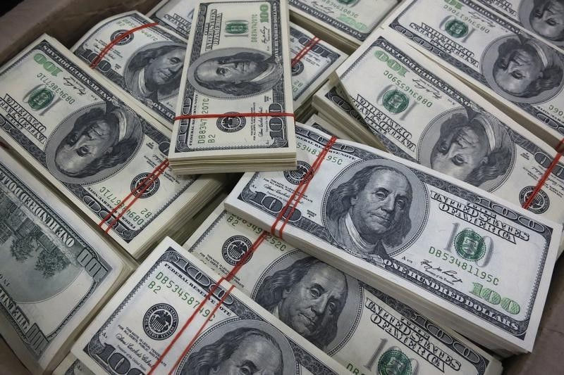 Tỷ giá ngoại tệ ngày 16/12: USD chưa thoát khỏi đáy, Bảng Anh hồi phục.