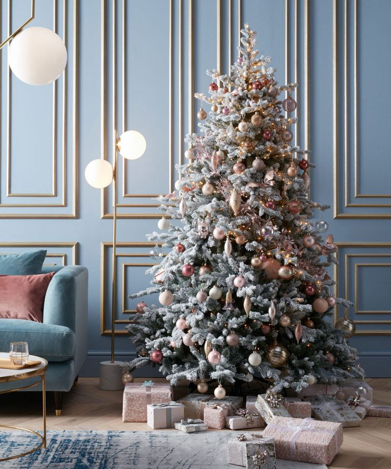 Xu hướng trang trí cây thông thời thượng cho Noel 2019  