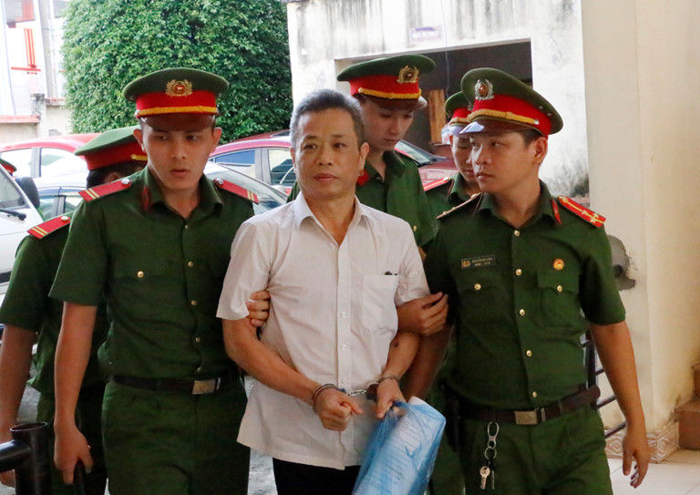 Bị cáo Nguyễn Hồng Khanh, cựu Bí thư Bến Cát.