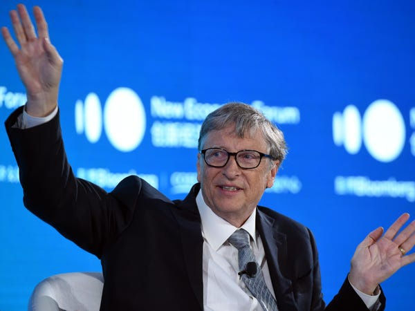 Hiện nay, Bill Gates, 64 tuổi, là người giàu nhất thế giới với khối tài sản 112 tỷ USD. Ông đã đánh mất danh hiệu này vào tay Jeff Bezos từ năm 2017 rồi giành lại vào tháng 11/2019.