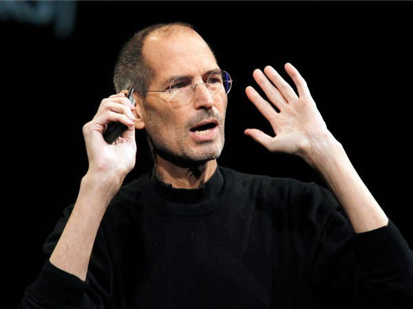 Steve Jobs đã mở ra kỷ nguyên mới tại Apple với iPhone và iPad. Theo Forbes, vào năm 2007, nhà sáng lập Apple sở hữu 7 tỷ USD. Ngày nay, Apple là một trong những công ty được định giá cao nhất hành tinh với khoảng 1.200 tỷ USD.