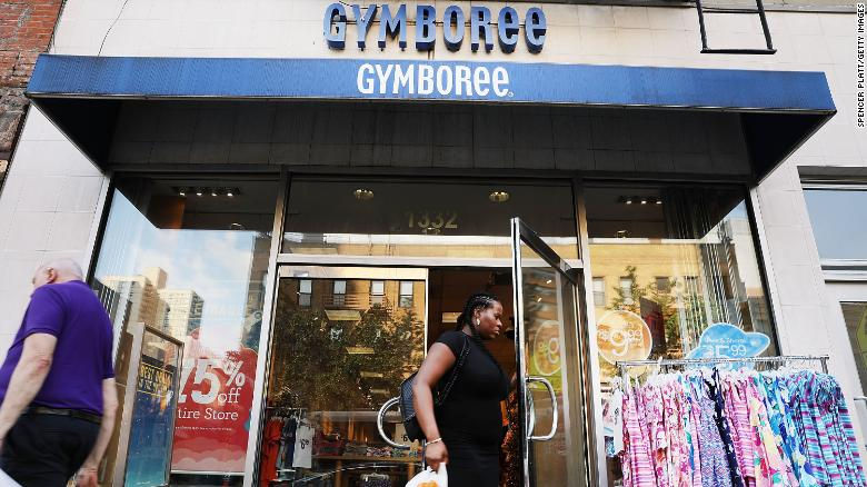 Vào tháng 1, Gymboree đã nộp đơn xin phá sản lần thứ hai trong vòng chưa đầy hai năm. Và đóng cửa 749 cửa hàng, theo Coresight Research. Ảnh: CNN.