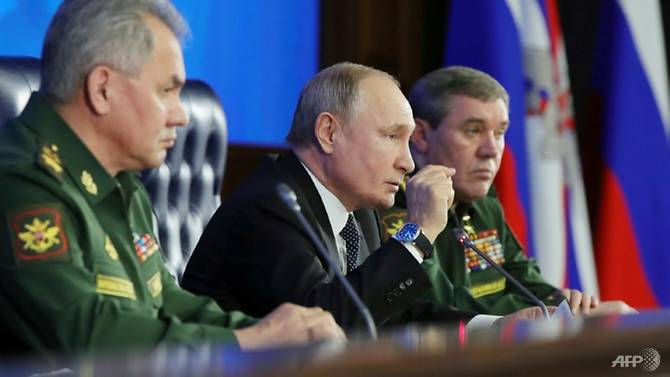 Tổng thống Nga Vlaidmir Putin tham dự cuộc họp thường niên với các quan chức Bộ Quốc phòng ở Moskva ngày 24/12. Ảnh: AFP.