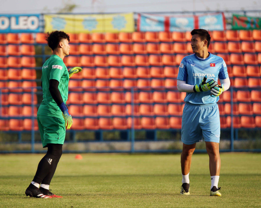 Đội tuyển U23 Việt Nam có buổi tập đầu tiên trên đất Thái Lan