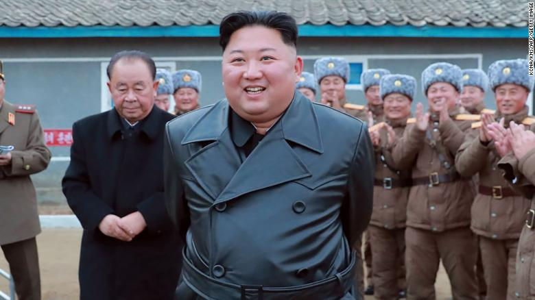 Chu tịch Kim Jong Un trong một buổi thăm một khu quân sự. Ảnh: KCNA.