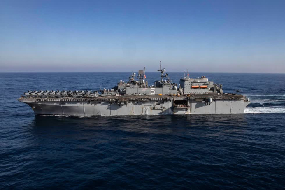 Đơn vị viễn chinh số 26 trên tàu đổ bộ tấn công USS Bataan (LHD-5) đang tiến về Biển Đỏ. Ảnh: Hải quân Mỹ.