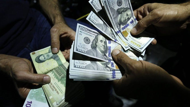 Bloomberg ước tính tỷ lệ lạm phát của Iran có thể lên tới mức kỷ lục 50%/năm. Ảnh: BBC.