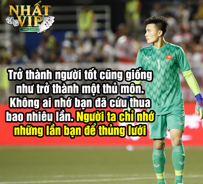 Chỉ một sai lầm trong hiệp 1, Bùi Tiến Dũng nhận lại nhiều cay đắng. (Ảnh của Nhất VIP)