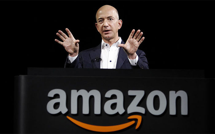  Tỷ phú Jeff Bezos. 