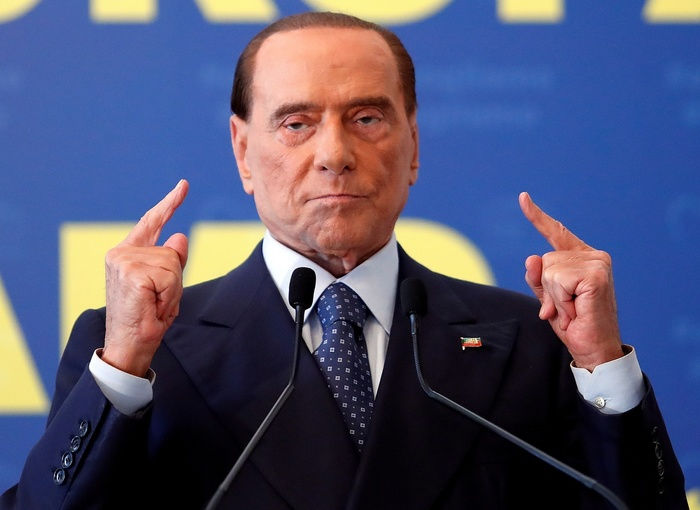  Tỷ phú Silvio Berlusconi. 