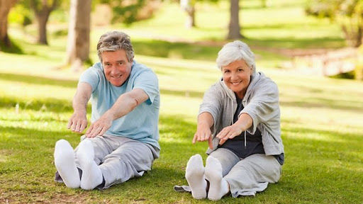 Người lớn tuổi nên vận động khoảng 30 - 45 phút mỗi ngày.