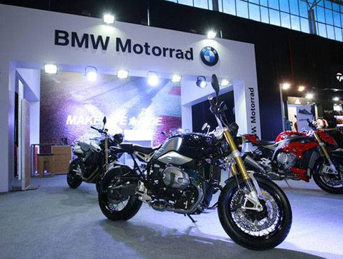Giá xe máy BMW tháng 2/2020: R NineT cực hot trong khoảng 539 triệu đồng