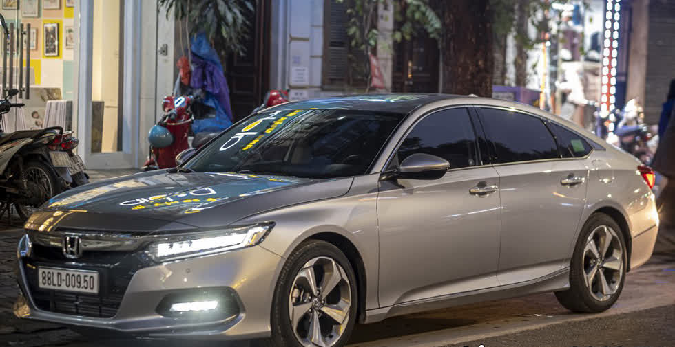 Honda Accord 2020 mang thiết kế hoàn toàn mới khiến cho mẫu xe này hấp dẫn hơn, cá tính hơn.