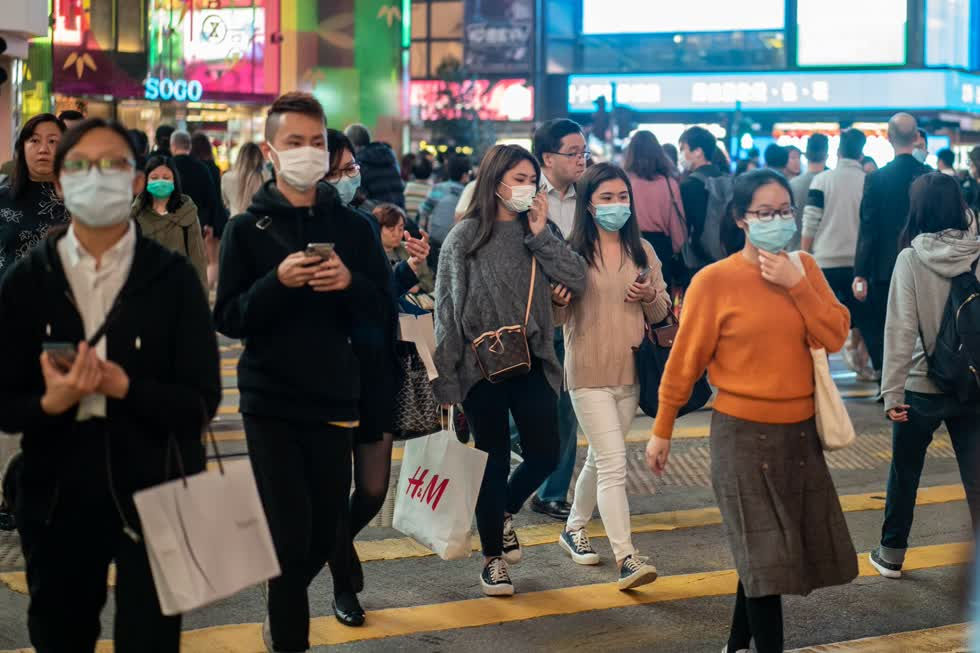 Hàng loạt các cửa hàng thời trang xa xỉ, trung tâm thương mại, nơi tập trung đông người tại Trung Quốc đều đã  đóng của do virus corona.