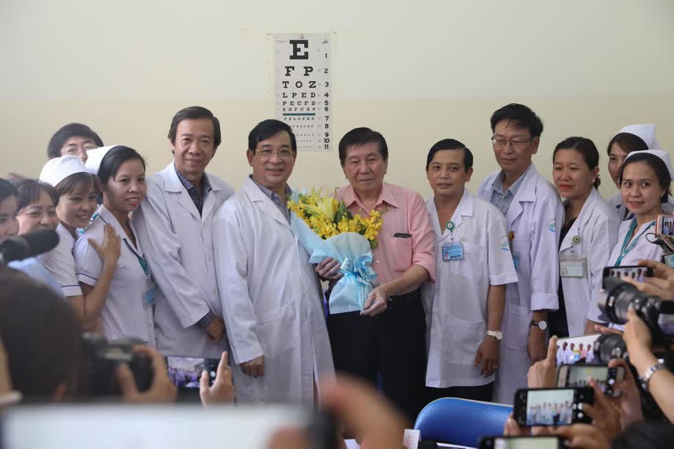 Bệnh nhân người Việt Kiều nhiễm COVID-19 chính thức được xuất viện