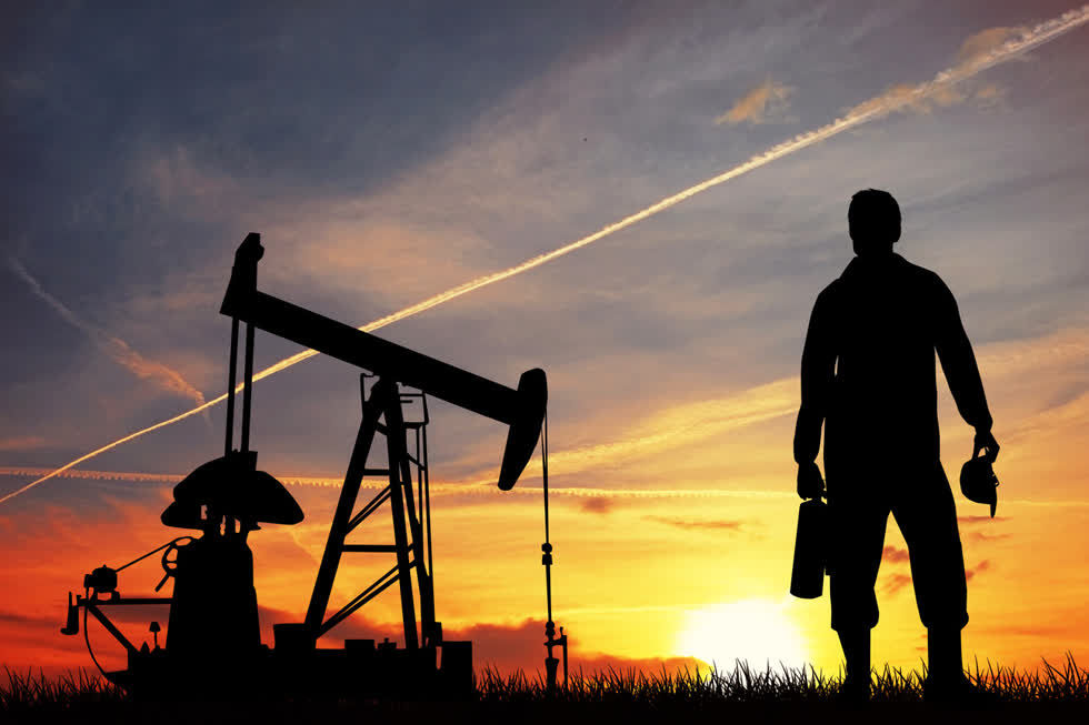 Giá xăng dầu giảm nhẹ sau 3 ngày tăng liên tiếp 