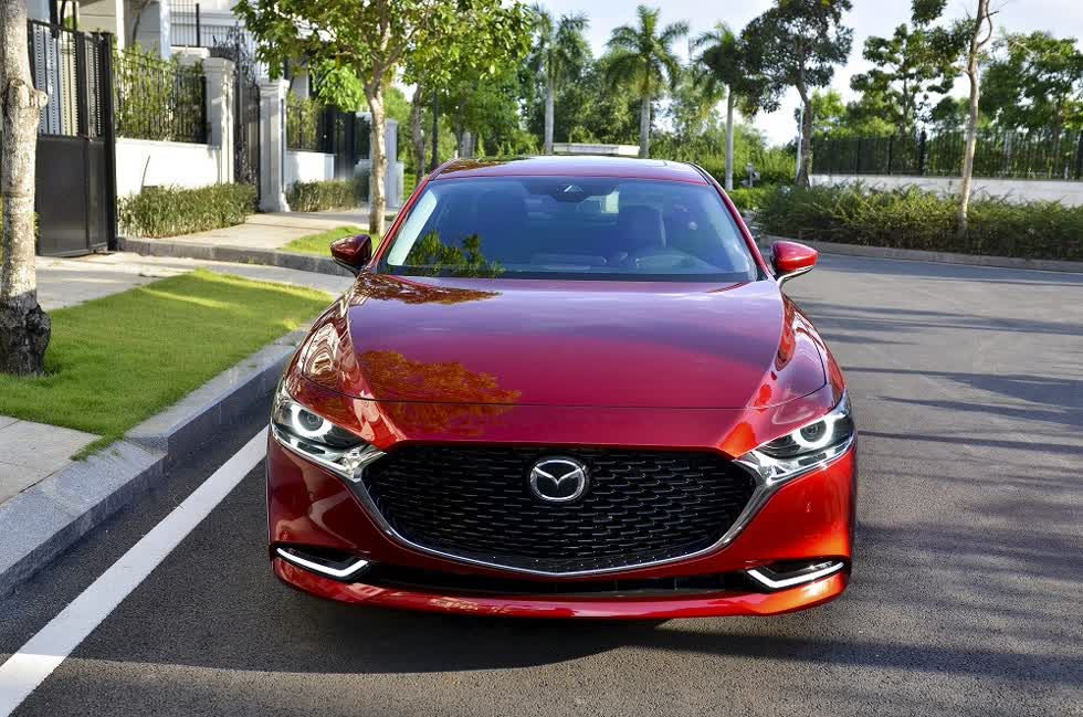 Mazda3 2020 hiện đang là mẫu xe được nhiều ưu đãi bao gồm cả tiền mặt và các dịch vụ hậu mãi đi kèm.