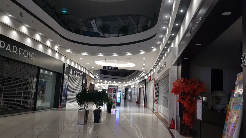Toàn cảnh khu vực mua sắm thời trang tại AEON Tân Phú - Ảnh: Cẩm Viên
