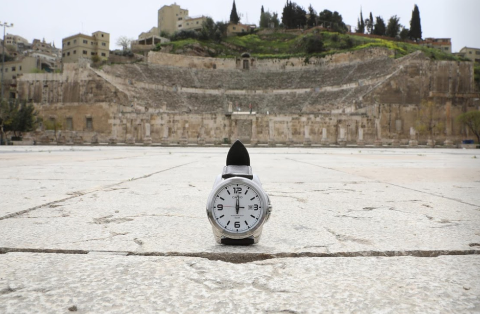     Nhà hát La Mã ở Amman, Jordan đúng 12h trưa. 