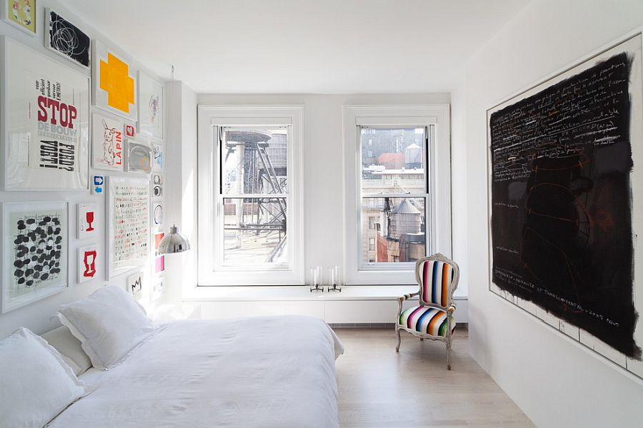 Trang trí phòng ngủ nhỏ theo phong cách NYC trắng.
