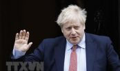     Thủ tướng Anh Boris Johnson sau cuộc họp tại nhà số 10 Phố Downing ở London ngày 18/3/2020. 