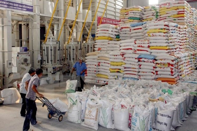 Doanh nghiệp có thể đăng ký tờ khai xuất khẩu gạo nếp từ 0h00ph ngày 23/4/2020.