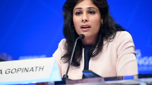 Bà Gita Gopinath, nhà kinh tế trưởng của IMF. Ảnh: CNBC.