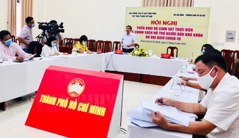 Chiều 27/4, Ủy ban Trung ương MTTQ Việt Nam phối hợp Bộ Lao động, Thương binh và Xã hội tổ chức hội nghị trực tuyến triển khai và giám sát thực hiện chính sách hỗ trợ người dân gặp khó khăn do đại dịch COVID-19.
