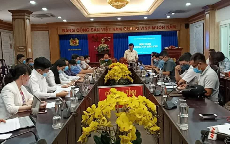 Công an Bình Dương tổ chức họp báo chiều ngày 5/5.