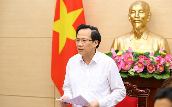 Bộ trưởng Bộ lao động, thương binh và xã hội Đào Ngọc Dung báo cáo tại phiên họp thường kỳ Chính phủ. Ảnh: VGP