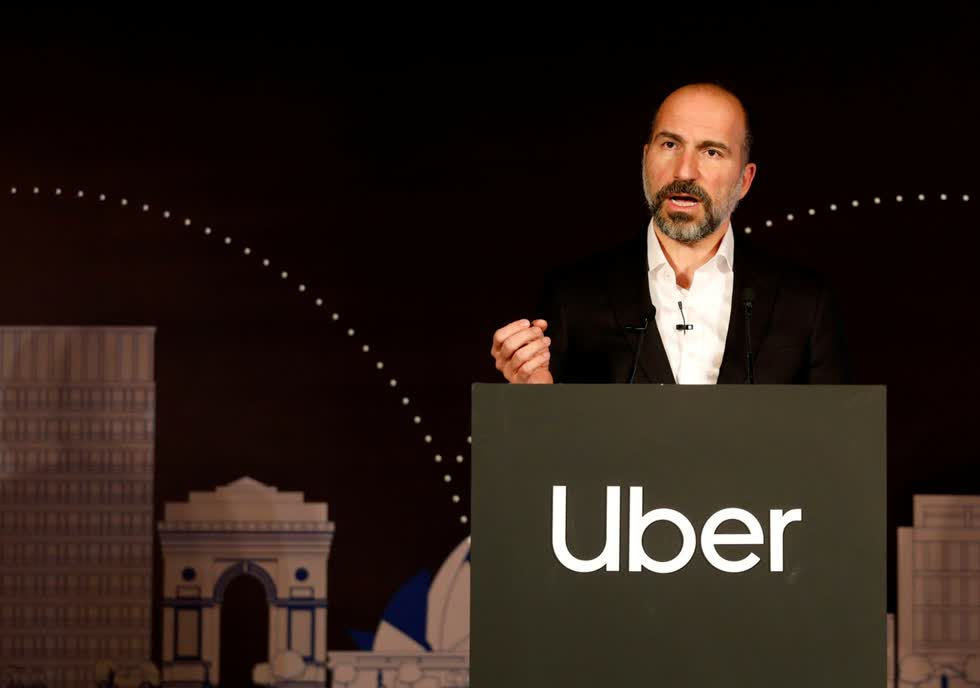 Giám đốc điều hành Uber, Dara Khosrowshahi tại một sự kiện ở New Delhi, Ấn Độ. Ảnh: Reuters.