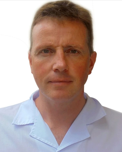 Giáo sư Guy Thwaites,là giám đốc của đơn vị nghiên cứu lâm sàng của Đại học Oxford tại Việt Nam.