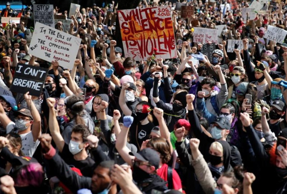  Tình hình biểu tình ở Mỹ ngày càng căng thẳng sau cái chết cho người đàn ông da màu George Floyd ở Minneapolis.