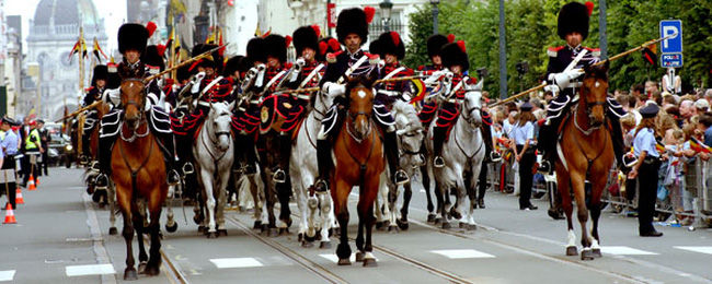 Đội kỵ binh ngự lâm của Hoàng gia Bỉ. Ảnh: Internet