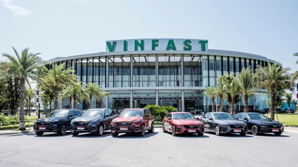 Toàn bộ ô tô - xe máy điện VinFast đều được sản xuất tại tổ hợp nhà máy rộng 335ha nằm trong Khu công nghiệp Đình Vũ (Cát Hải, Hải Phòng).