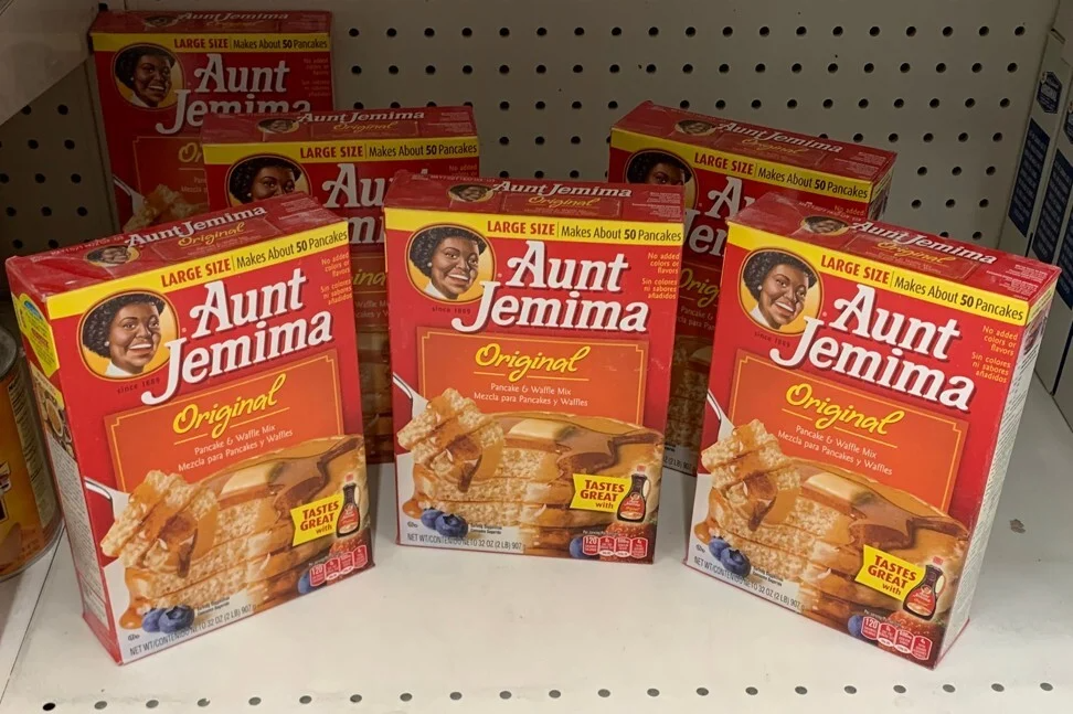 Hình ảnh thương hiệu của Aunt Jemima dựa trên một nhân vật tấu hài gốc Phi thế kỷ XIX. Ảnh: Agence France-Presse