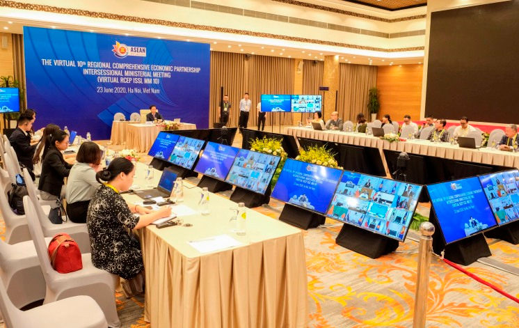  Hội nghị Bộ trưởng các nước tham gia đàm phán Hiệp định Đối tác kinh tế toàn diện khu vực (RCEP) giữa kì lần thứ 10. Ảnh: Bộ Công thương Việt Nam.  