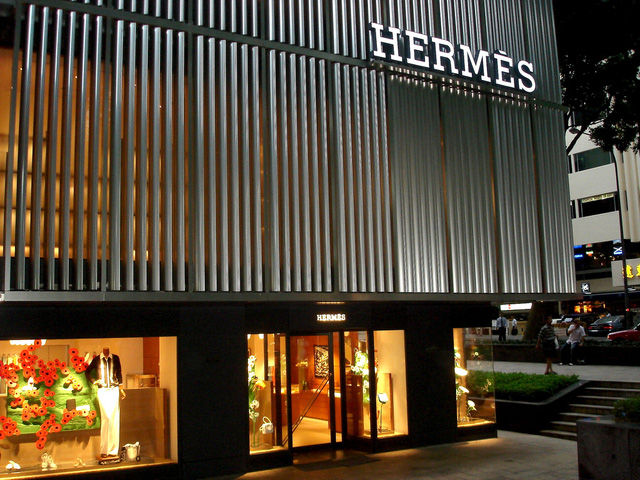Thương hiệu túi hạng sang Hermes là điểm đến của giới thượng lưu nhưng để mua được chiếc túi hàng nghìn, thậm chí hàng triệu USD không phải là dễ.