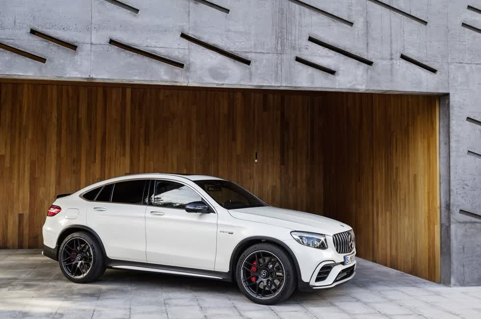 4 Mercedes-AMG-GLC 63 S Coupe