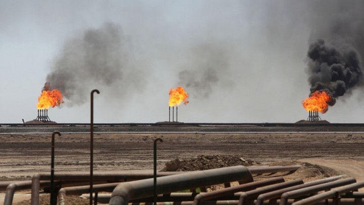 Giá dầu tiếp tục giảm do OPEC  đồng ý bổ sung cho thị trường 1 triệu thùng/ngày 