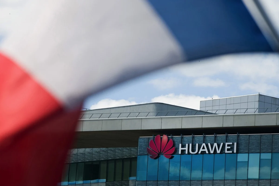 Trụ sở Huawei Technologies France ở Boulogne-Billancourt gần Paris, Pháp, ảnh chụp vào ngày 7/7. Ảnh: Bloomberg.