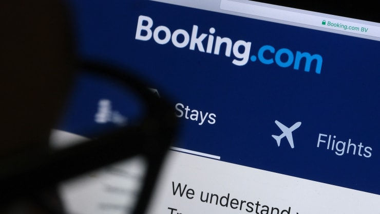 Booking.com cắt giảm 1/4 nhân sự do COVID-19