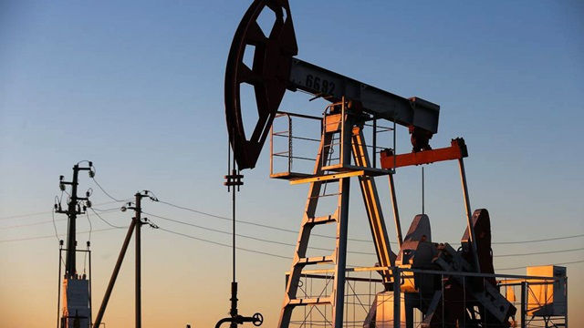 Lo ngại nhu cầu, giá dầu tiếp tục giảm 