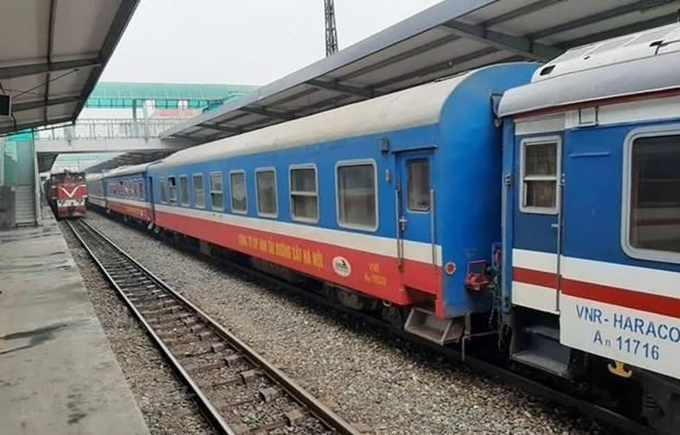 Tạm ngưng các tuyến tàu từ ga Sài Gòn, TP.HCM đi Nha Trang, tỉnh Khánh Hòa và Phan Thiết, tỉnh Bình Thuận. 