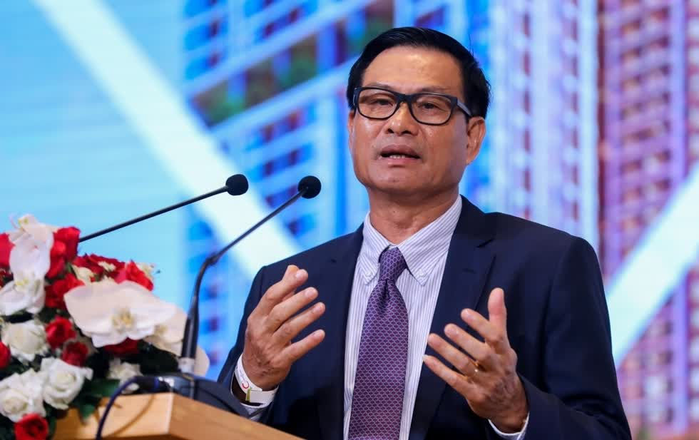 Ông Nguyễn Bá Dương tốn khoảng 43 tỷ đồng cho việc mua mới cổ phiếu CTD. Ảnh: VNE