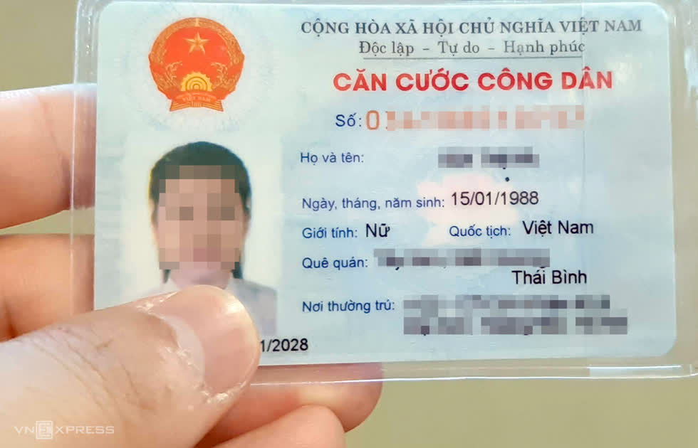 Thẻ căn cước công dân được làm bằng chất nhựa chưa khoảng 20 thông tin cá nhân. Ảnh: Vnexpress.