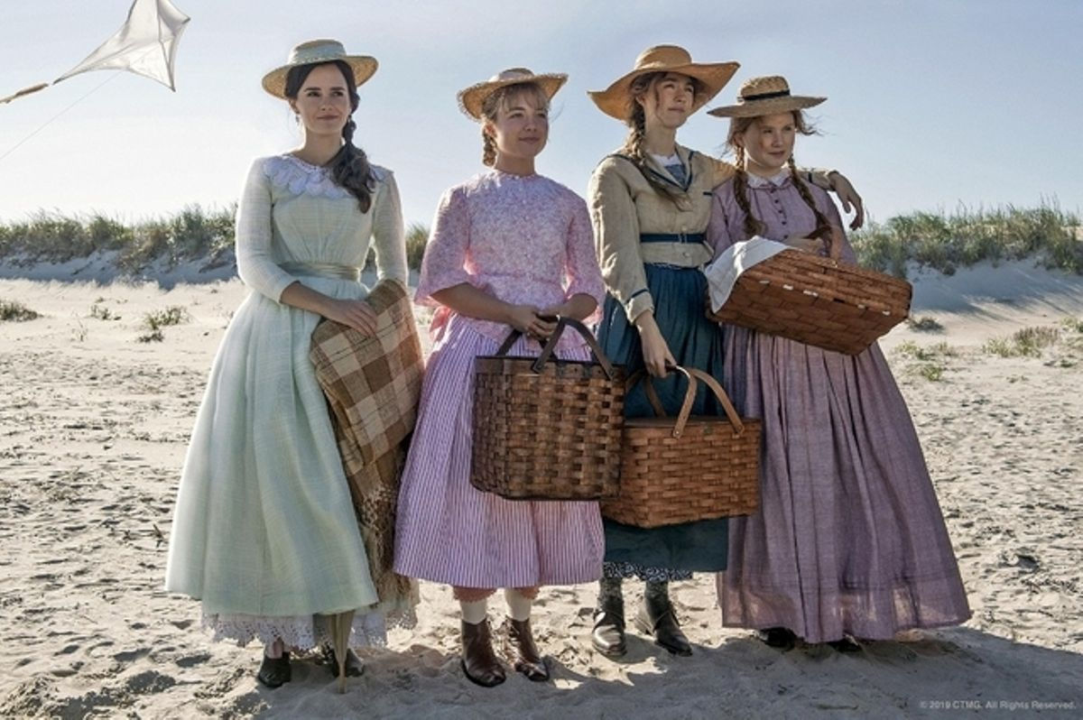 Bộ phim điện ảnh Little Women (2019) đã phác họa thành công một cuộc sống giản dị ở thời Nữ hoàng Victoria với bối cảnh và trang phục nhuốm màu hoài cổ. Ảnh: Colombia Pictures 