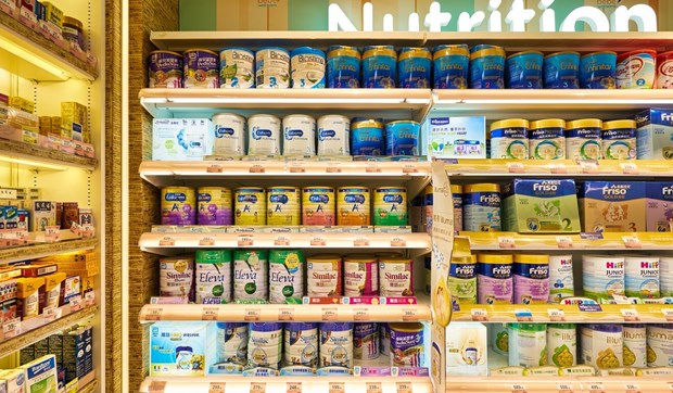 Kệ bày bán sữa bột tại một siêu thị ở Hong Kong. Nguồn: scmp.com