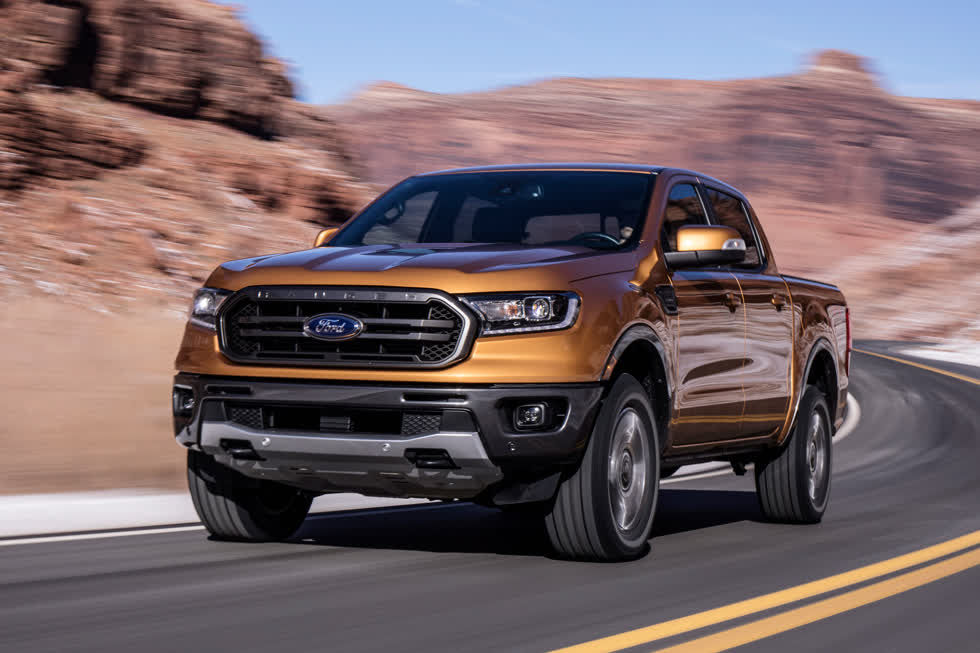 Các đại lý đang đồng loạt giảm giá xe Ford Ranger.