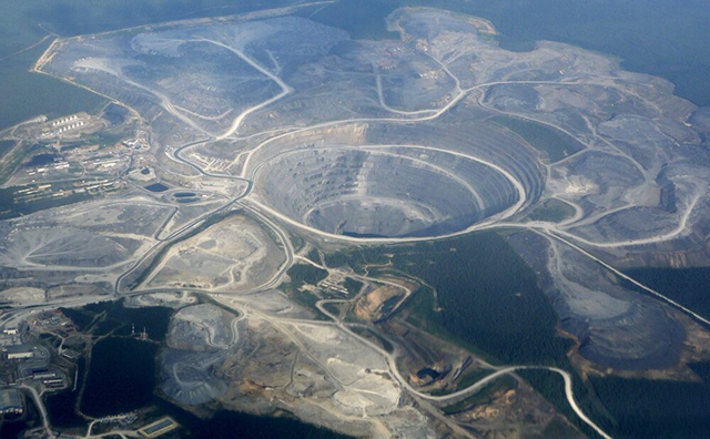 Mỏ khai thác vàng Olympiada của Nga ở phía đông Siberia là một trong những mỏ lớn nhất thế giới. Ảnh: Getty